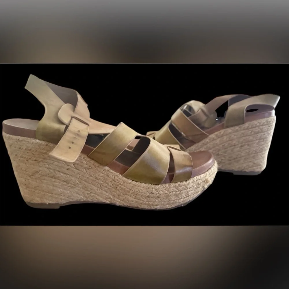 Mia Stylish Tan Wedge Sandals. Size 9.5